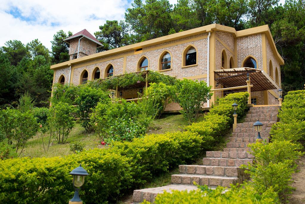 Le Chateau Du Lac De Mantasoa エクステリア 写真